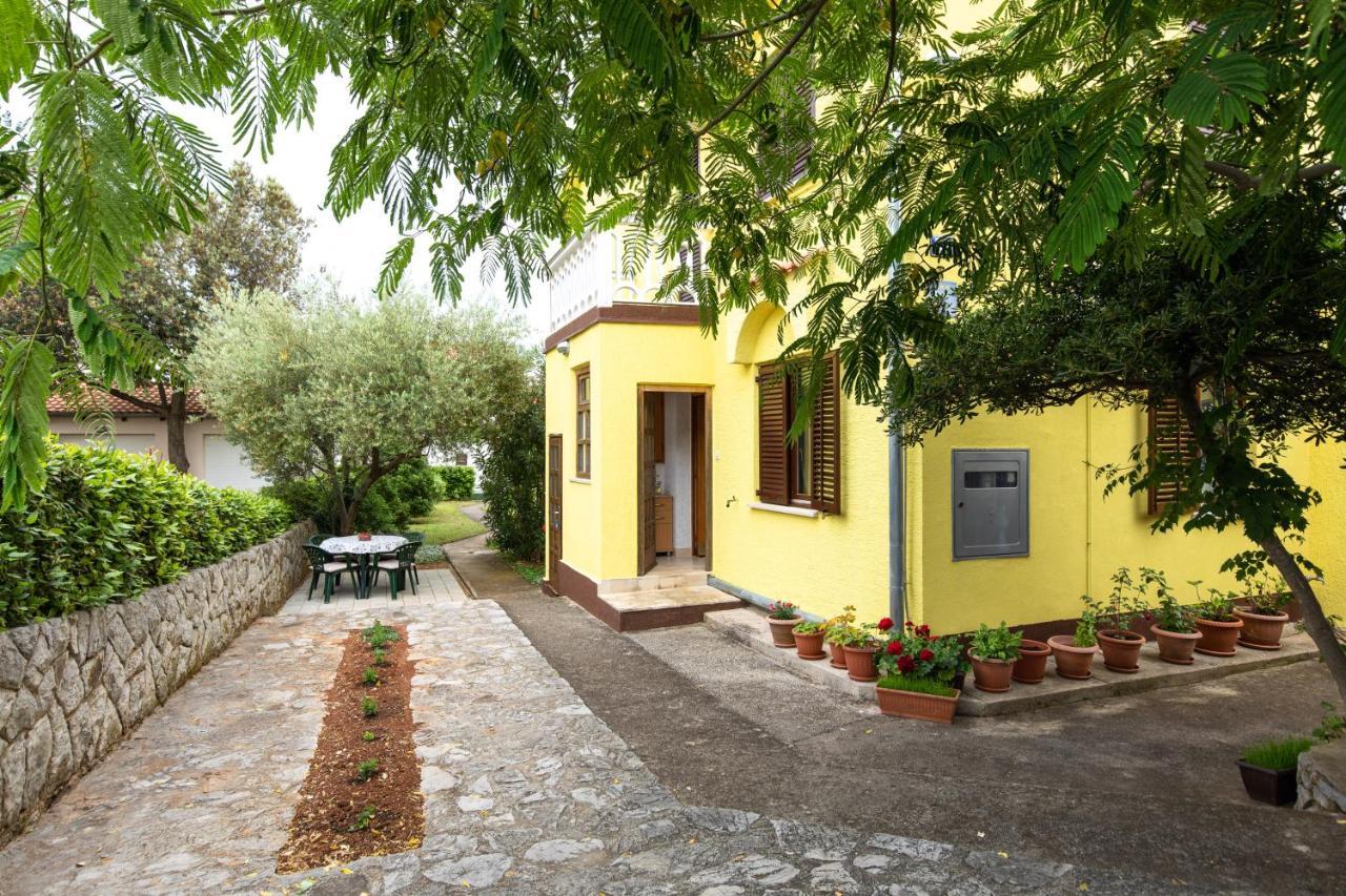 Apartment Drago *Cosy & Close To The Beach! Krk Town Exterior photo